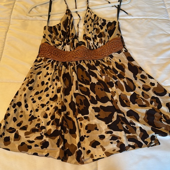 Sky Brown and Black Ruched Halter Too with leather braided detail, SzMed - Picture 4 of 7